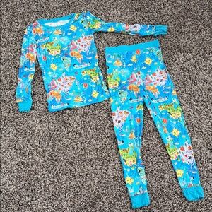 Around the world pajama set